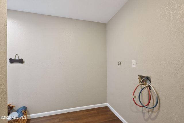 1607 Dellaire Drive, Elizabeth City, NC 27909