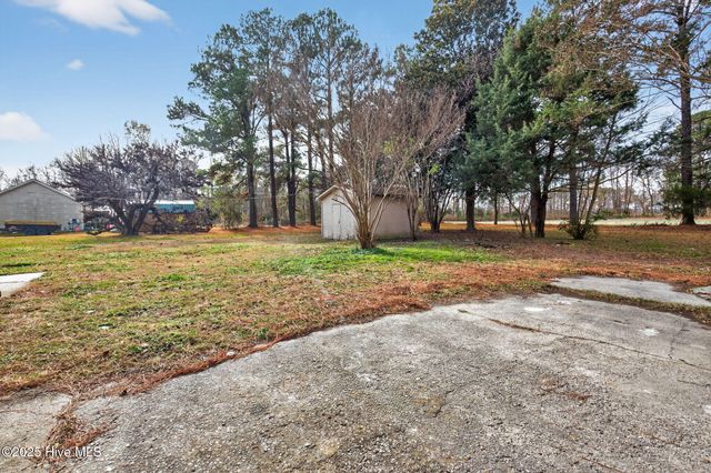 1607 Dellaire Drive, Elizabeth City, NC 27909