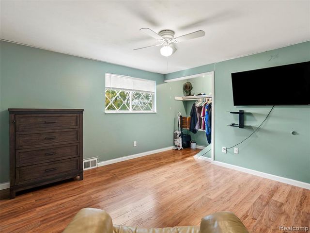 47848 Sonnett Street, Macomb, MI 48042