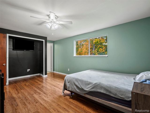 47848 Sonnett Street, Macomb, MI 48042