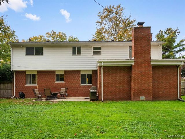 47848 Sonnett Street, Macomb, MI 48042