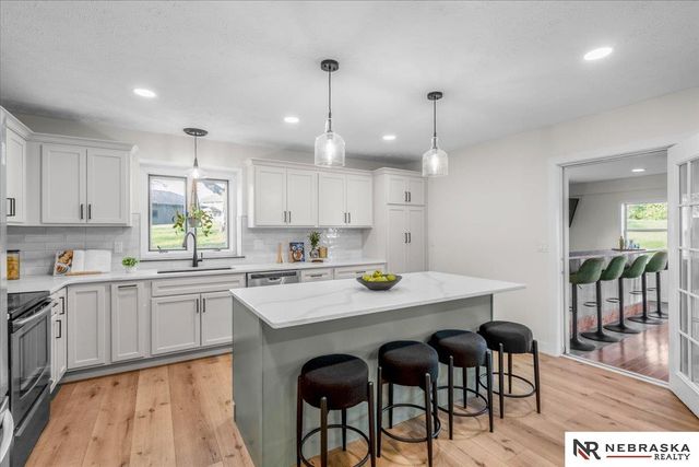 9500 Dawn Drive, Plattsmouth, NE 68048