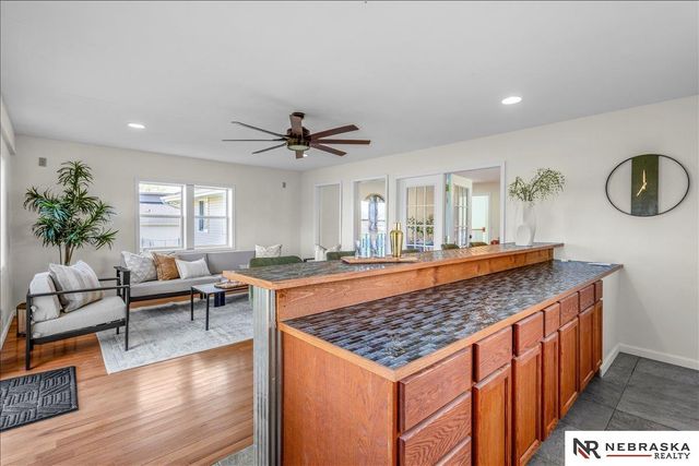 9500 Dawn Drive, Plattsmouth, NE 68048