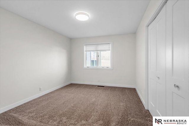 9500 Dawn Drive, Plattsmouth, NE 68048