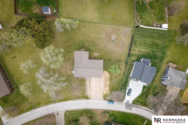 9500 Dawn Drive, Plattsmouth, NE 68048