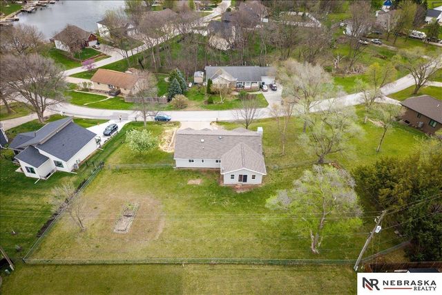 9500 Dawn Drive, Plattsmouth, NE 68048