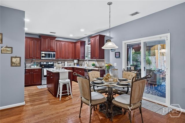 6 Castle Hill Road, Savannah, GA 31419