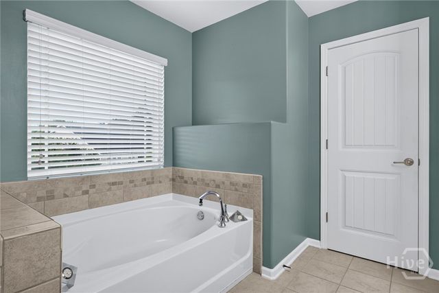 6 Castle Hill Road, Savannah, GA 31419