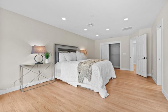 8366-8368 Madison Ave, Fair Oaks, CA 95628