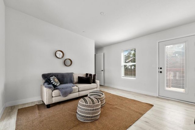 8366-8368 Madison Ave, Fair Oaks, CA 95628