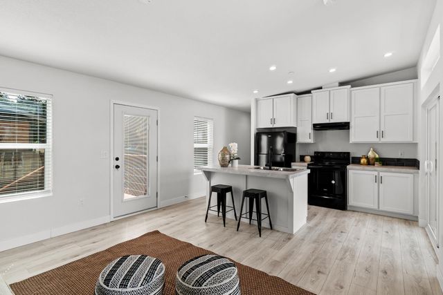 8366-8368 Madison Ave, Fair Oaks, CA 95628