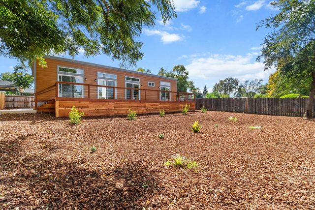 8366-8368 Madison Ave, Fair Oaks, CA 95628