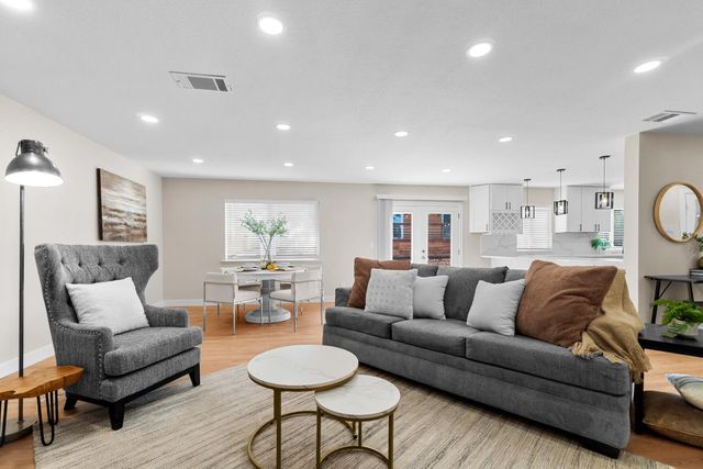 8366-8368 Madison Ave, Fair Oaks, CA 95628