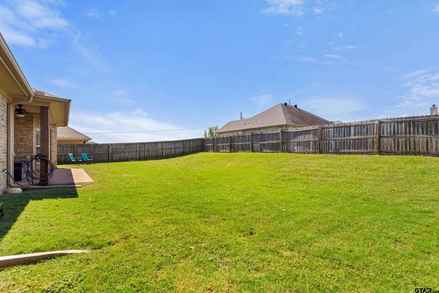 407 Whitaker, Bullard, TX 75757