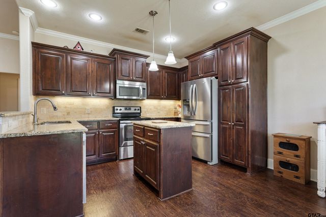 407 Whitaker, Bullard, TX 75757