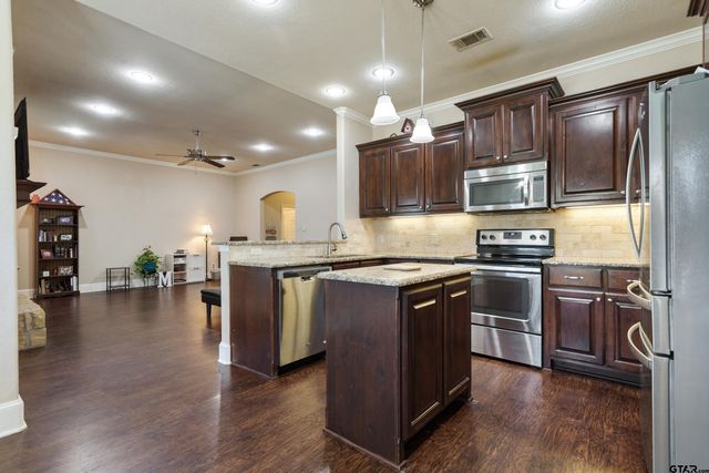 407 Whitaker, Bullard, TX 75757