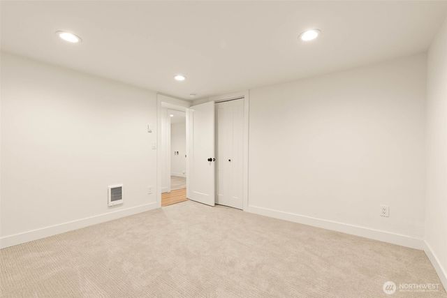 1128 N 77th Street, Seattle, WA 98103