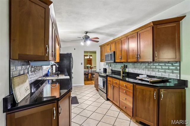 7 Lou Juan Drive, Glen Carbon, IL 62034