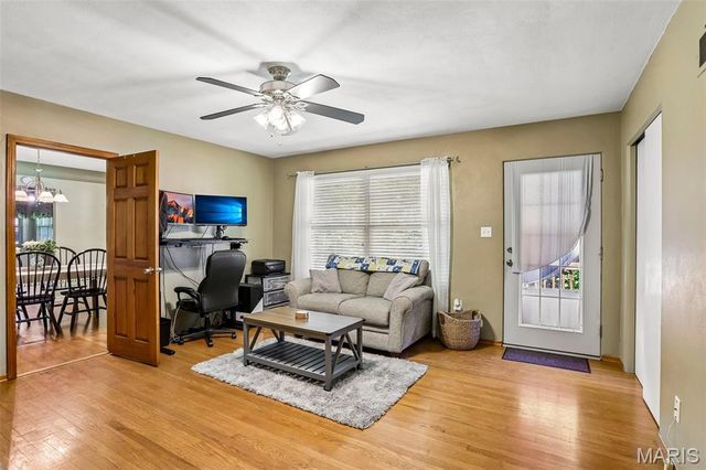 7 Lou Juan Drive, Glen Carbon, IL 62034