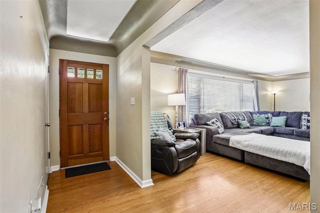 7 Lou Juan Drive, Glen Carbon, IL 62034