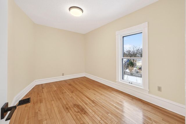 2302 Brewster Street, Saint Paul, MN 55108