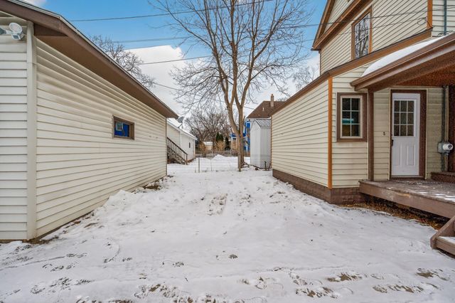 2302 Brewster Street, Saint Paul, MN 55108