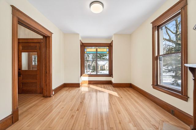 2302 Brewster Street, Saint Paul, MN 55108