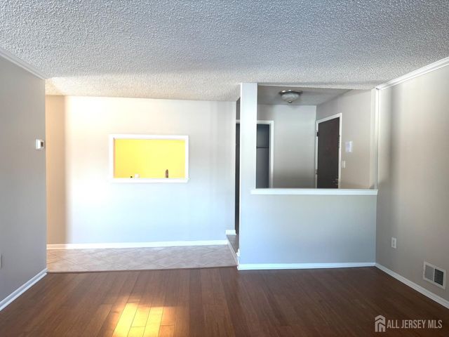 256 Willowbrook Drive, North Brunswick, NJ 08902