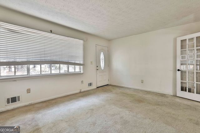 538 Wexwood Drive, Riverdale, GA 30274