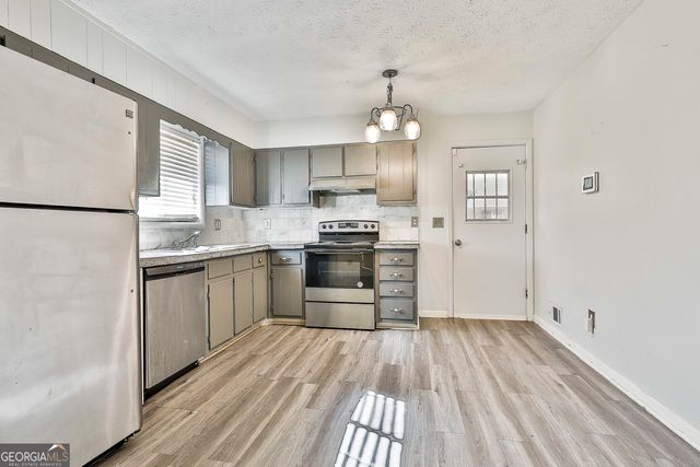 538 Wexwood Drive, Riverdale, GA 30274