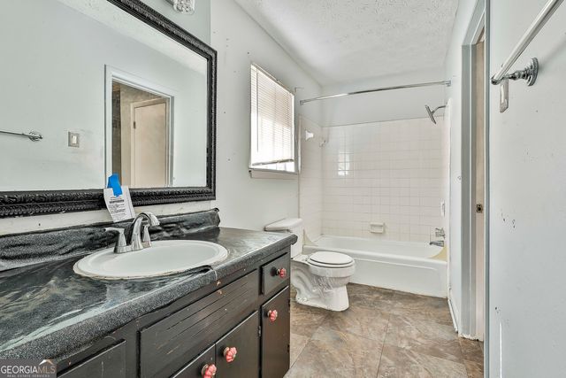 538 Wexwood Drive, Riverdale, GA 30274
