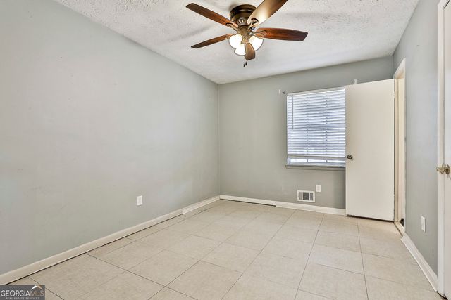 538 Wexwood Drive, Riverdale, GA 30274