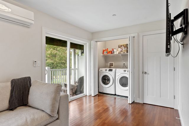 215 Main St 215, Maynard, MA 01754