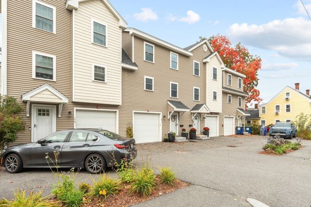 215 Main St 215, Maynard, MA 01754