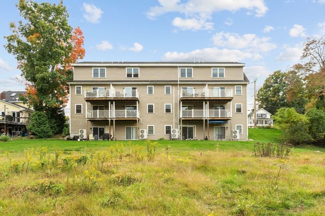 215 Main St 215, Maynard, MA 01754