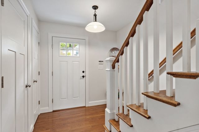 215 Main St 215, Maynard, MA 01754