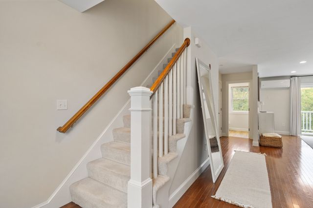 215 Main St 215, Maynard, MA 01754