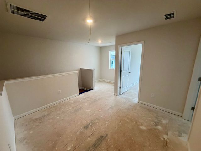 12127 Lansbury Drive, Inman, SC 29349