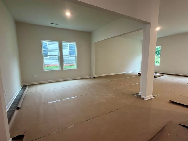 12127 Lansbury Drive, Inman, SC 29349