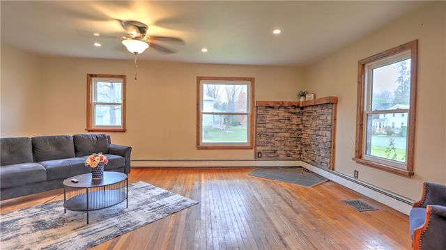 54 West Wright Avenue, Waterloo, NY 13165