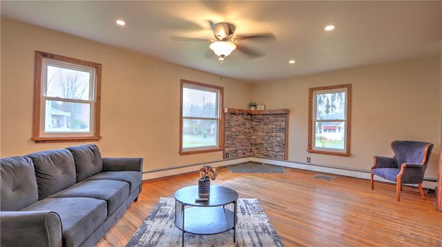 54 West Wright Avenue, Waterloo, NY 13165