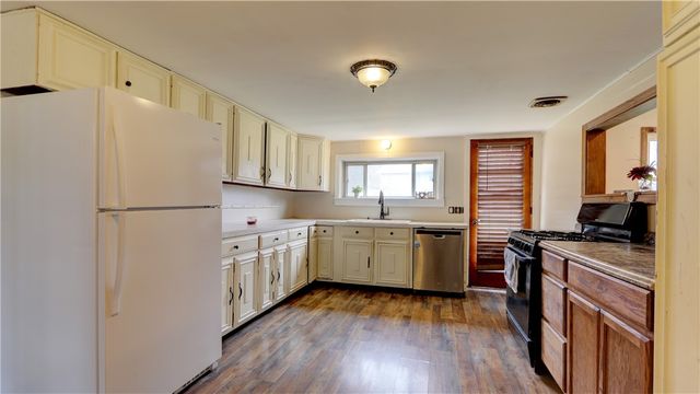 54 West Wright Avenue, Waterloo, NY 13165