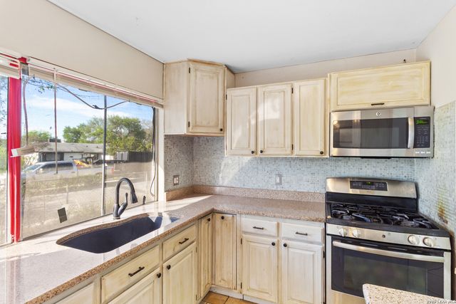 4503 Guadalajara, San Antonio, TX 78233