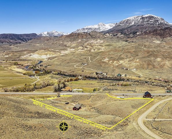 4 Whit Creek Rd, Cody, WY 82414 property photo
