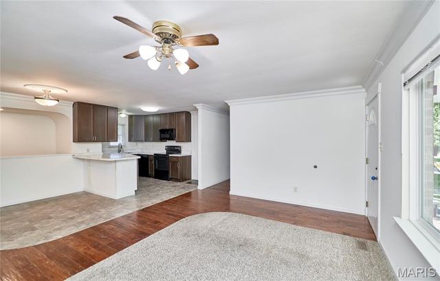1397 Valli Lane, St Charles, MO 63304