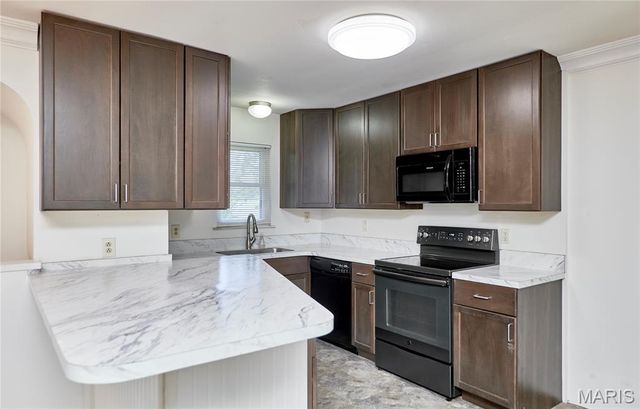 1397 Valli Lane, St Charles, MO 63304