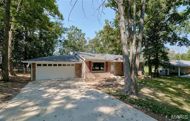 1397 Valli Lane, St Charles, MO 63304