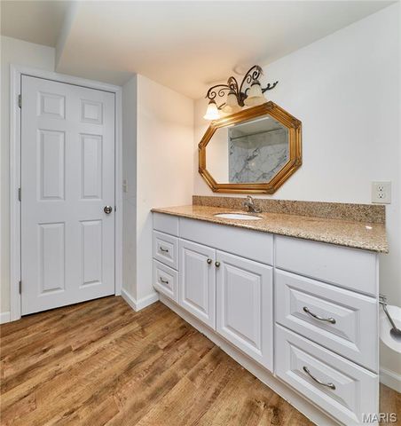 1397 Valli Lane, St Charles, MO 63304