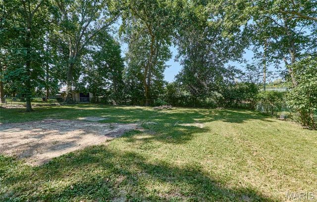 1397 Valli Lane, St Charles, MO 63304