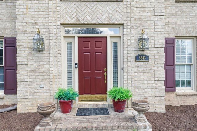 8343 Strathmore LN, Roanoke, VA 24019